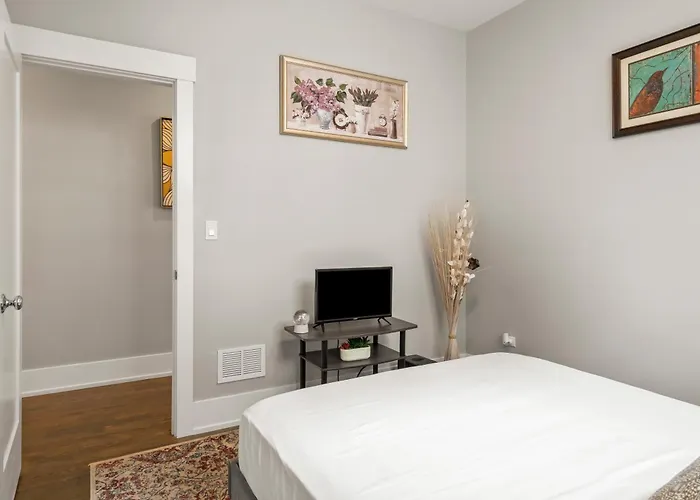 Apartment Season Edifice *